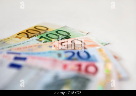 Varie banconote in valuta Euro Foto Stock