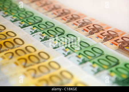 Varie banconote in valuta Euro Foto Stock