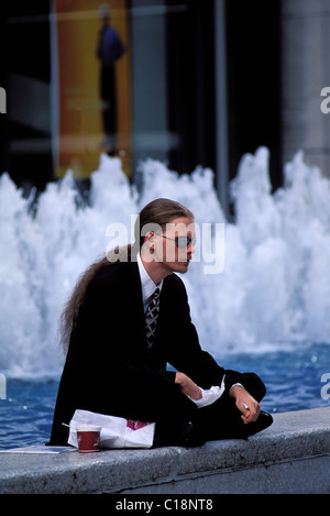 Stati Uniti, New York City Manhattan Midtown, 6th Avenue / 50 Street, di fronte al tempo Life Building Foto Stock