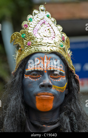 Close up di un Indù errante uomo santo in Dharamsala, India Foto Stock