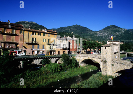 Francia, Alpes Maritimes, Sospel nel cuore della Valle della frazione Bevera, Pont Vieux (Pont Vieux) sulla frazione Bevera river Foto Stock