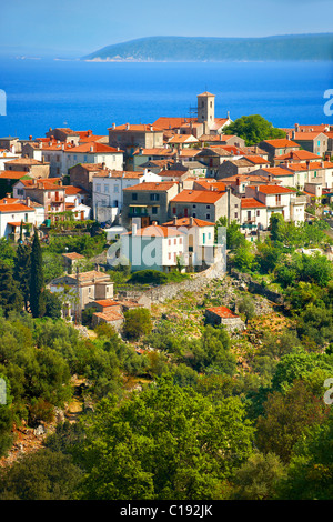 Beli città sulla collina, isola di Cres, Croazia Foto Stock