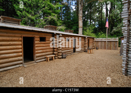 Fort Clatsop da Lewis e Clark Interpretive Canter, Cape delusione, Lewis e Clark parco storico nazionale, Washington Foto Stock