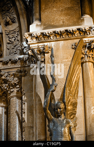 Chiesa di San Michele, St Michael's Alley, Off Cornhill, la City of London, Londra, Inghilterra, Regno Unito Foto Stock