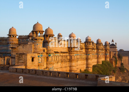 Forte di una città, Gwalior Fort, Gwalior, Madhya Pradesh, India Foto Stock