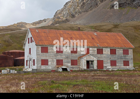 Vecchia Stazione Baleniera edificio a Grytviken Harbour, Georgia del Sud Foto Stock