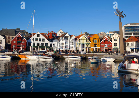 Vecchi magazzini di pesca nei dintorni di Porto, Stavanger, Rogaland County, Norvegia Foto Stock