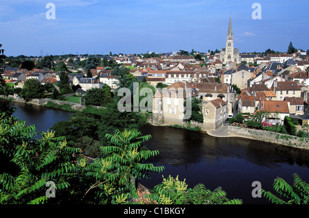 Francia, Vienne, Montmorillon, il Cite de l'ecrit (città di scrittura) sul Fiume Gartempe Foto Stock