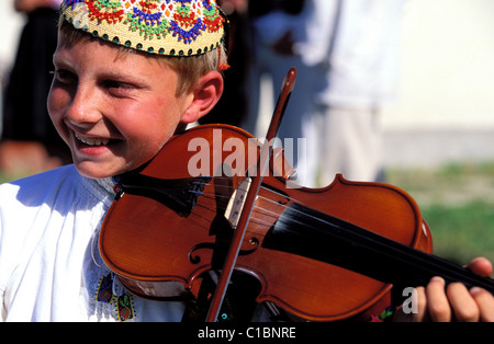 La Romania, Maramures, Carpazi, la tradizionale celebrazione in Botiza Foto Stock