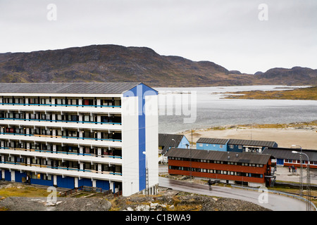 Appartamenti residenziale, Qaqortoq (Julianehåb), Groenlandia meridionale Foto Stock