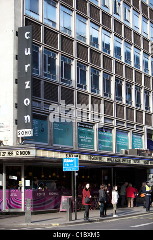 Il famoso Curzon Soho cinema su Shaftesbury Avenue nel centro di Londra. Foto Stock