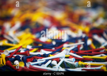 Colorato golf tees. Foto Stock