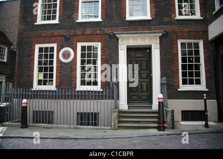 Vista generale GV di Dr Johnsons ( Johnson ) House, un museo che ripercorre la vita del Dottor Samuel Johnson a Londra, Inghilterra. Foto Stock