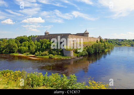 Ivangorod fortress al confine della Russia ed Estonia Foto Stock