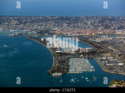 Vista aerea sopra Isola del Porto di San Diego in California Foto Stock