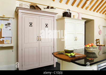 Cucina interno progettato e montato da Robinson & Cornish Foto Stock