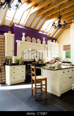 Cucina interno progettato e montato da Robinson & Cornish Foto Stock