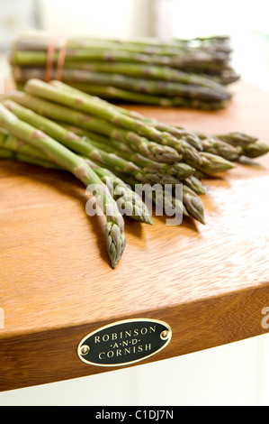 Cucina interno progettato e montato da Robinson & Cornish Foto Stock