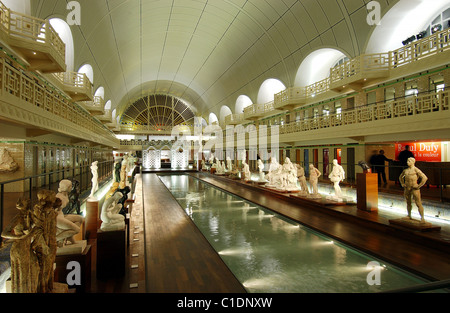 Francia, Nord, Roubaix (Lille 2004), La Piscine Arte e Industria Museum Foto Stock