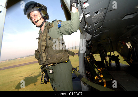 La Merlin ( Gli uccelli rapaci) HC3 e HC3a vengono azionati da n. 28(CA) Squadron e 78 Squardron a RAF Benson. Foto Stock