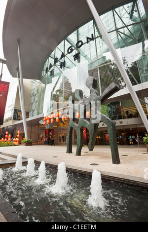 Paragon Shopping Centre nel famoso quartiere dello shopping di Orchard Road, Singapore Foto Stock