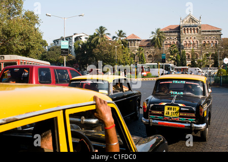 Scena di strada, Fort Area, Mumbai, India Foto Stock