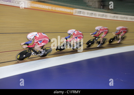 Britannico del team Pursuit squad Manchester Velodrome UK UCI world cup round 2011 Bradley Wiggins Geraint Thomas Foto Stock