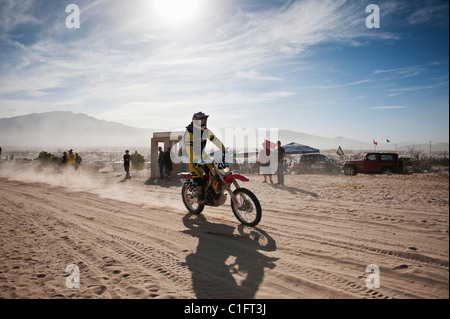 209x sportivo moto della classe cavalcato da Derek Duncan arriva alla fine del 2011 San Felipe Baja 250 Foto Stock