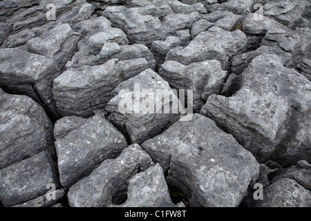 Pavimentazione di pietra calcarea, Malham Cove, vicino Malham Village, Yorkshire Dales National Park, North Yorkshire, Inghilterra, Regno Unito Foto Stock