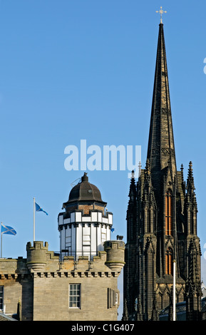 La camera oscura e la guglia della [TOLBOOTH KIRK], Edimburgo, Scozia. Foto Stock