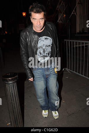 John Keeble di Spandau Ballet fuori Krystle nightclub Dublin, Irlanda - 23.05.09 Foto Stock