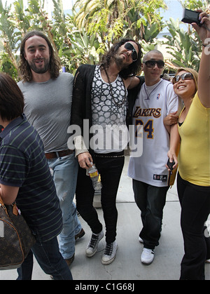 Russell Brand arrivando alla Staples Center per i Lakers game di Los Angeles, California - Agente 17.05.09 47/ Foto Stock