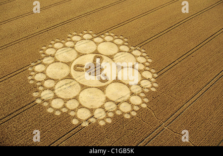 Regno Unito, Wiltshire, coltura cerchi (vista aerea) Foto Stock