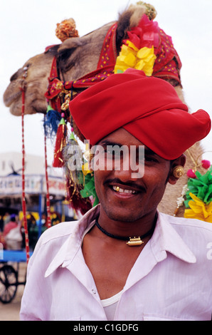 India, Gujarat, gujarati ritratto in Dwarka, santa città sul mare Oman Foto Stock