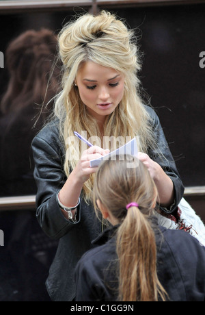 Emma Rigby lascia BBC Radio One di Londra - Inghilterra - 28.05.09 Foto Stock