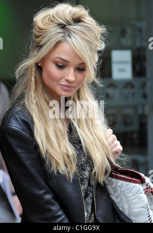 Emma Rigby lascia BBC Radio One di Londra - Inghilterra - 28.05.09 Foto Stock