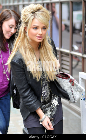 Emma Rigby lascia BBC Radio One di Londra - Inghilterra - 28.05.09 Foto Stock