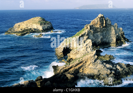 Francia, Guadalupa, Grande-Terre, rocce della Pointe des Chateaux Foto Stock