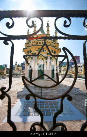 Cupola sul tetto di Abdul Gaffoor moschea. Little India, Singapore Foto Stock
