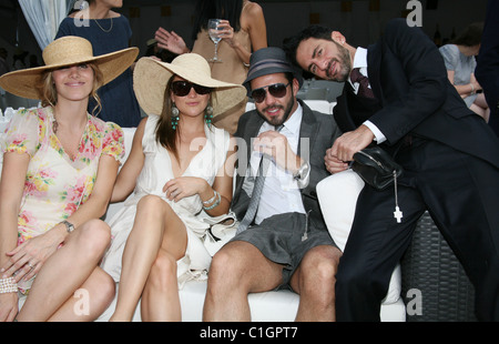 Valutazione,Kate Hudson, Lorenzo Martone e Marc Jacobs seconda annua Veuve Clicquot Manhattan Polo Classic tenutosi a Governors Island. Foto Stock