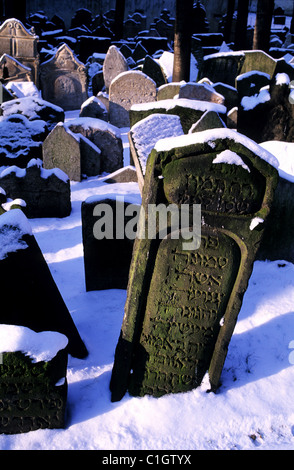 Czech Republic, Prague, gravestones of the old Jewish cemetery Foto Stock