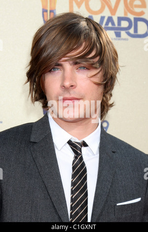 Zac Efron 2009 MTV Movie Awards tenutosi presso l'Anfiteatro Gibson - Gli arrivi di Los Angeles, California - 31.05.09 Nikki Nelson / Foto Stock