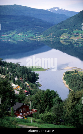 Norway, western fjords region, lake of Voss village Foto Stock