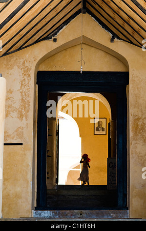 Fort scena, Old Stone Town, Lamu, Kenya Foto Stock