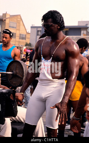Gli Stati Uniti, California, Los Angeles, muscolo spiaggia presso la spiaggia di Venezia Foto Stock