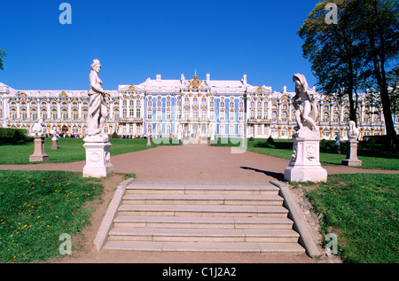 Russia, Pushkine (Carskoe Selo) a 25 km a sud di San Pietroburgo, Caterina la Grande's Palace, il parco Foto Stock