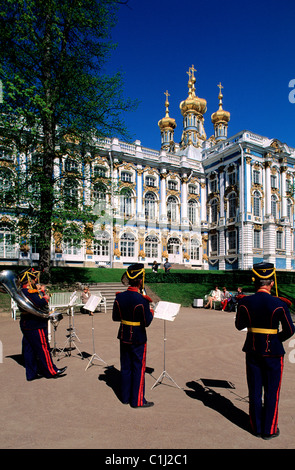 La Russia Pushkine (Carskoe Selo) a 25 km a sud di San Pietroburgo Palazzo di Caterina la Grande banda di ottoni la riproduzione Foto Stock