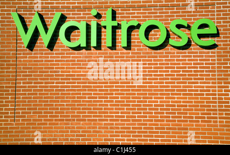 Waitrose shop segno muro di mattoni Foto Stock