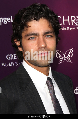 Adrian Grenier ottava edizione Chrysalis Butterfly Ball tenutosi presso una residenza privata - Gli arrivi di Los Angeles, California - 06.06.09 Foto Stock