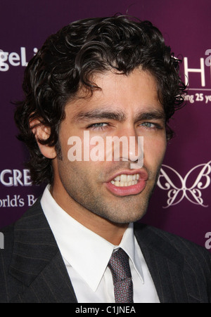 Adrian Grenier ottava edizione Chrysalis Butterfly Ball tenutosi presso una residenza privata - Gli arrivi di Los Angeles, California - 06.06.09 Foto Stock